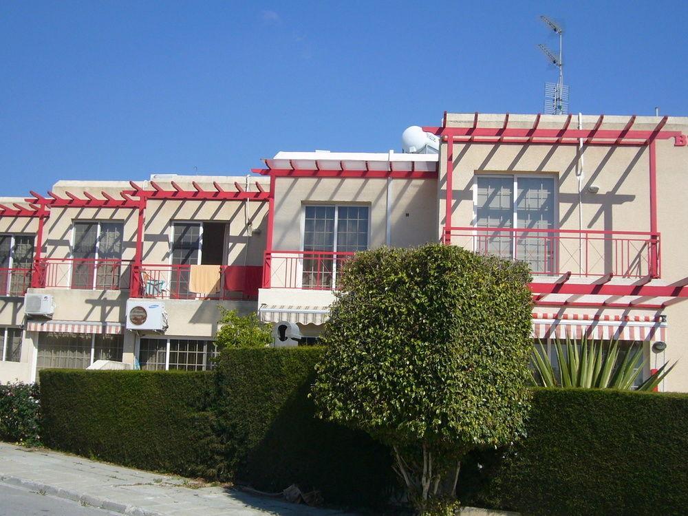 Santa Barbara Complex Apartamento Limassol Exterior foto